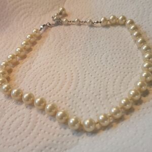 Perla necklece trifari